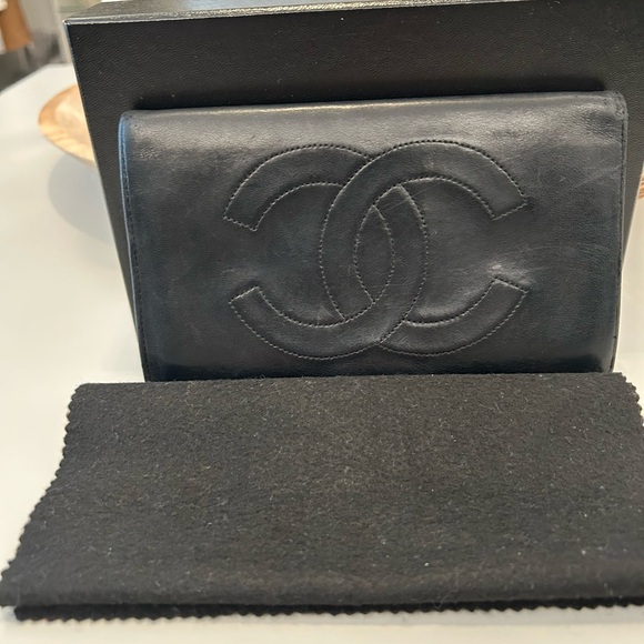 Full set Chanel wallet - Picture 3 of 13